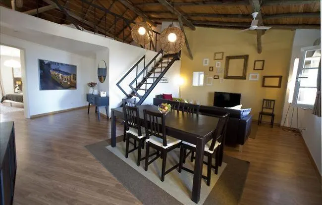 Flat With Terrace And River View - Se4 Lägenhet *