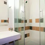 شقة Flat With Terrace And River View - Se4 *