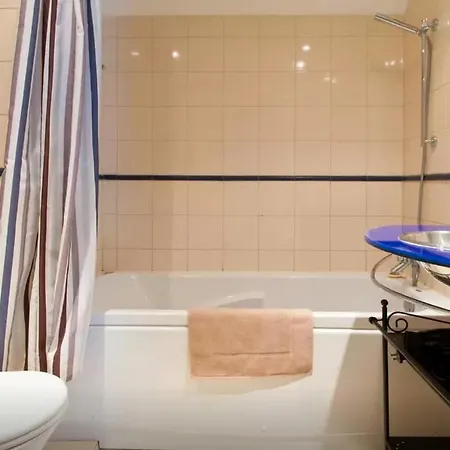 Flat With Terrace And River View - Se4 * Lisbon