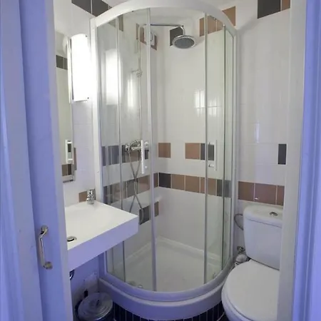 Flat With Terrace And River View - Se4