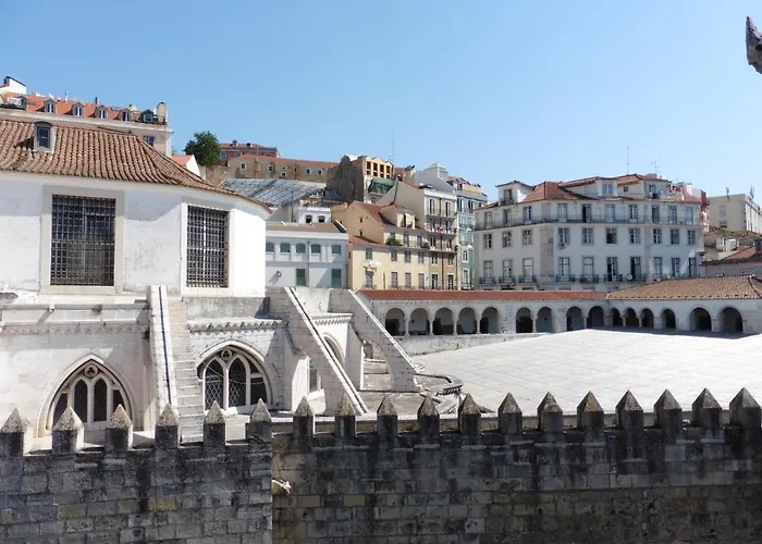 Flat With Terrace And River View - Se4 Lissabon